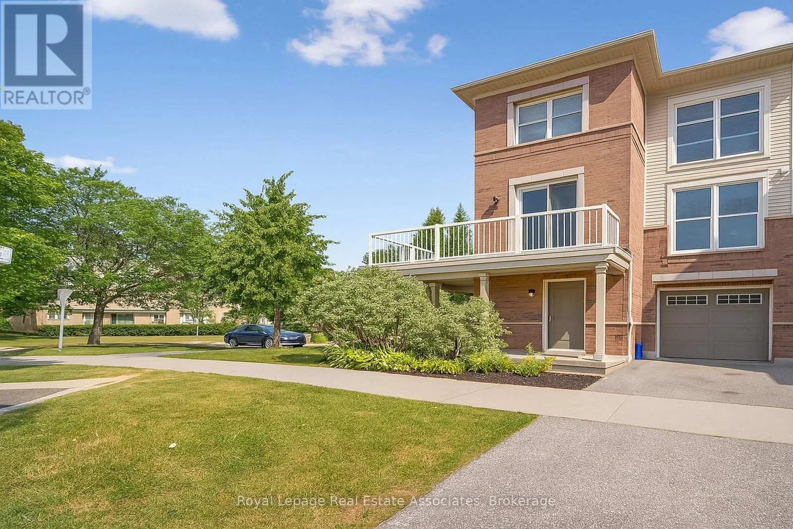 Row / Townhouse for rent: 71 - 165 Hampshire Way, Milton, Ontario L9T 8M7