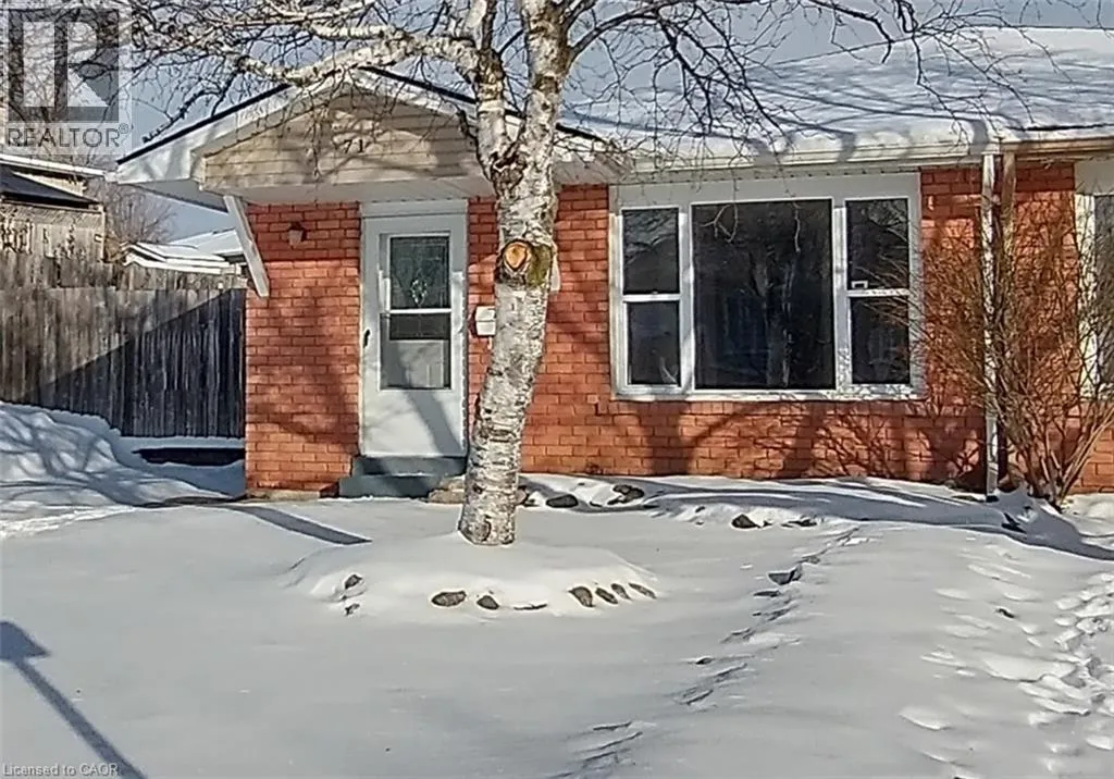 House for rent: 71 Nickolas Crescent, Cambridge, Ontario N3C 3L7