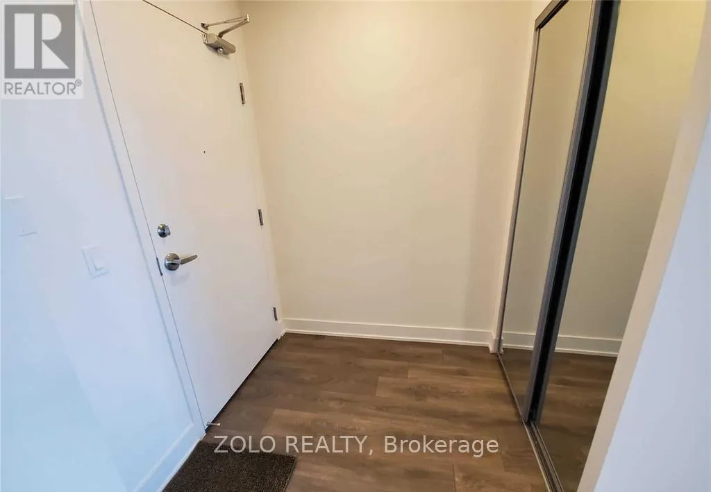 Apartment for rent: 710 - 297 Oak Walk Drive, Oakville, Ontario L6H 3R6