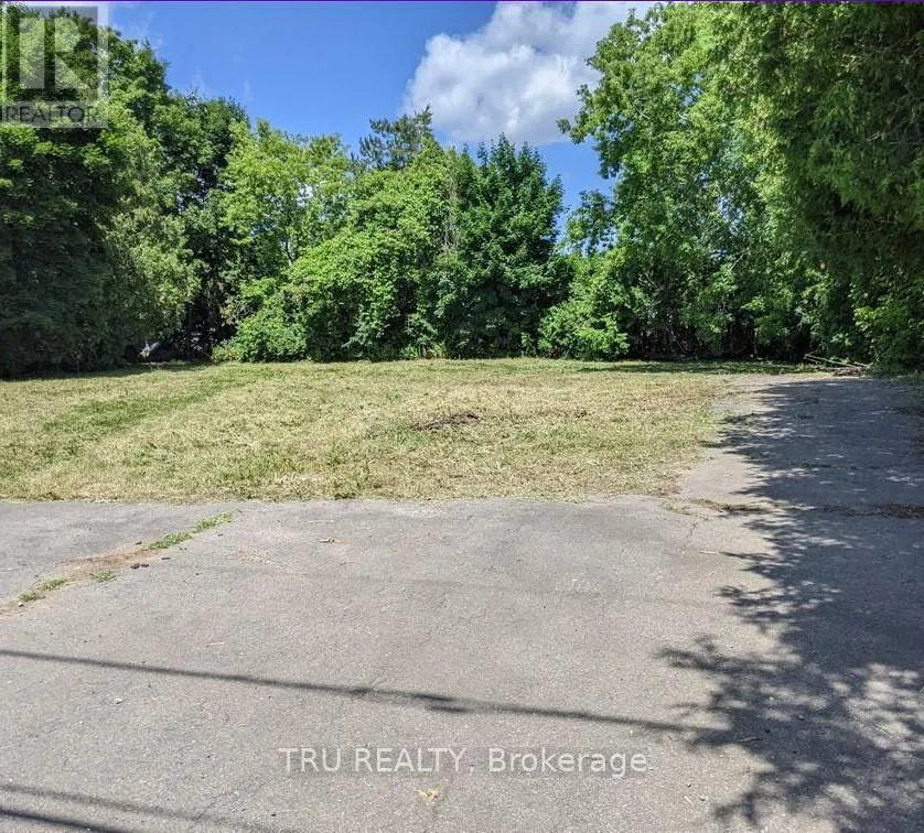 7101 Mason Street, Ottawa, Ontario K4P 1C3