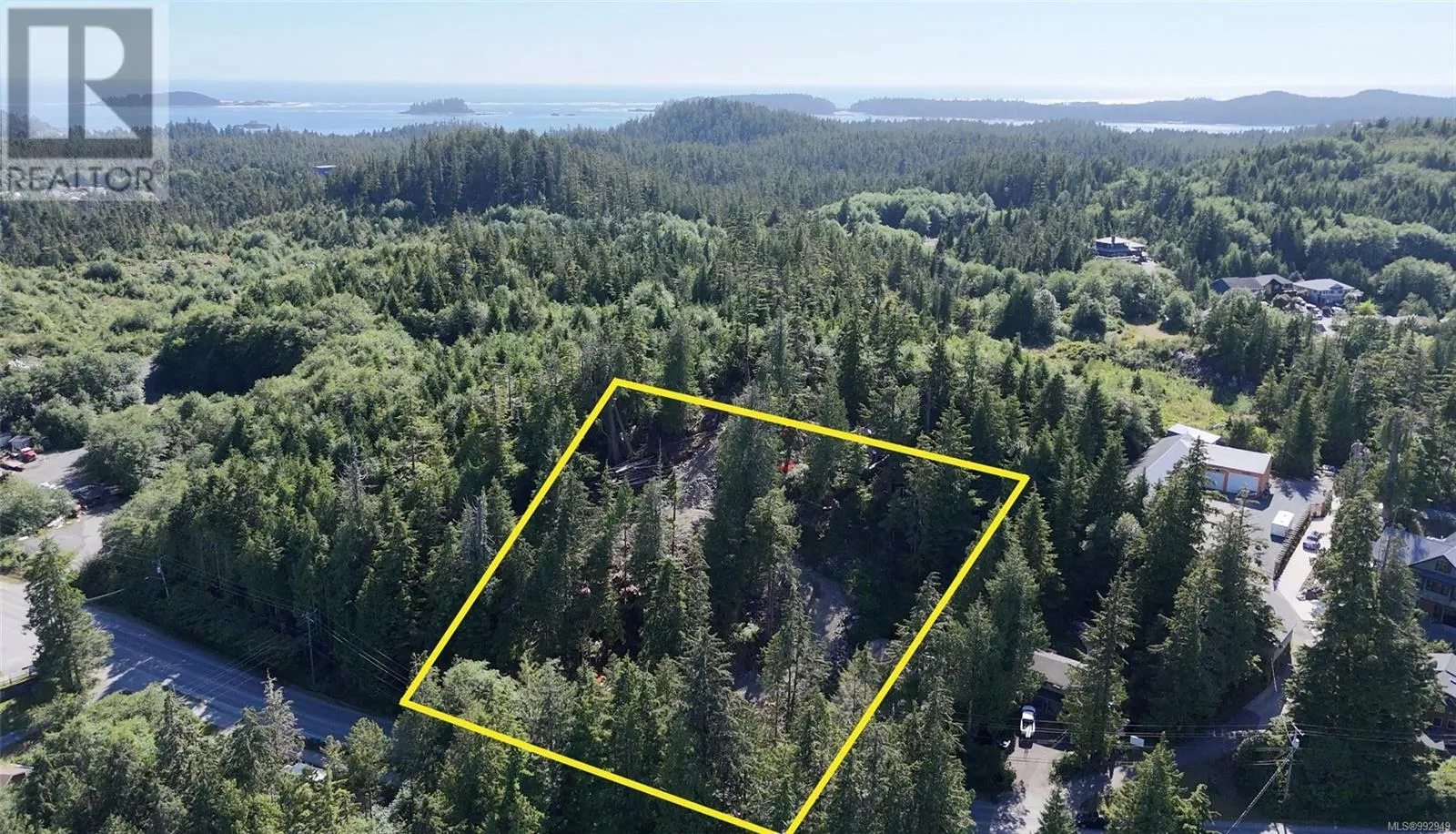 711 & 721 Campbell St, Tofino, British Columbia V0R 0A4