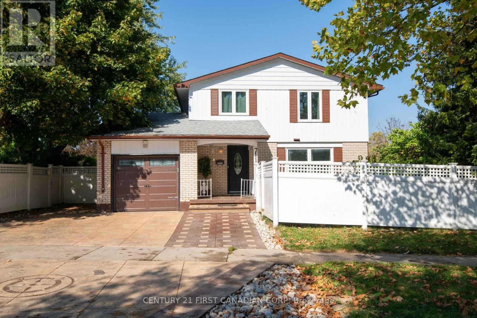 House for rent: 711 Alanbrook Street S, London South, Ontario N6J 3B5