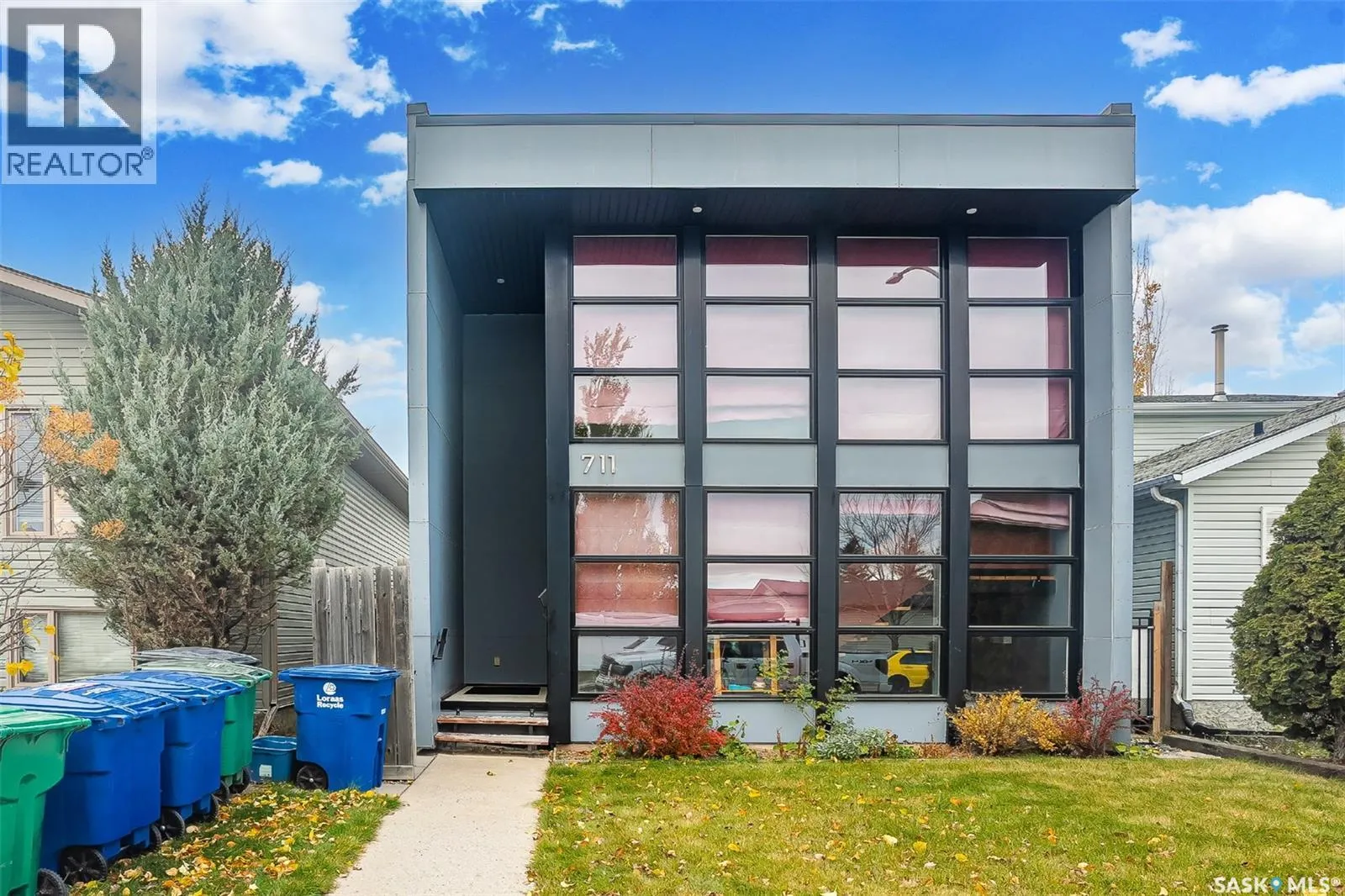 House for rent: 711 Rutherford Lane, Saskatoon, Saskatchewan S7N 4X8