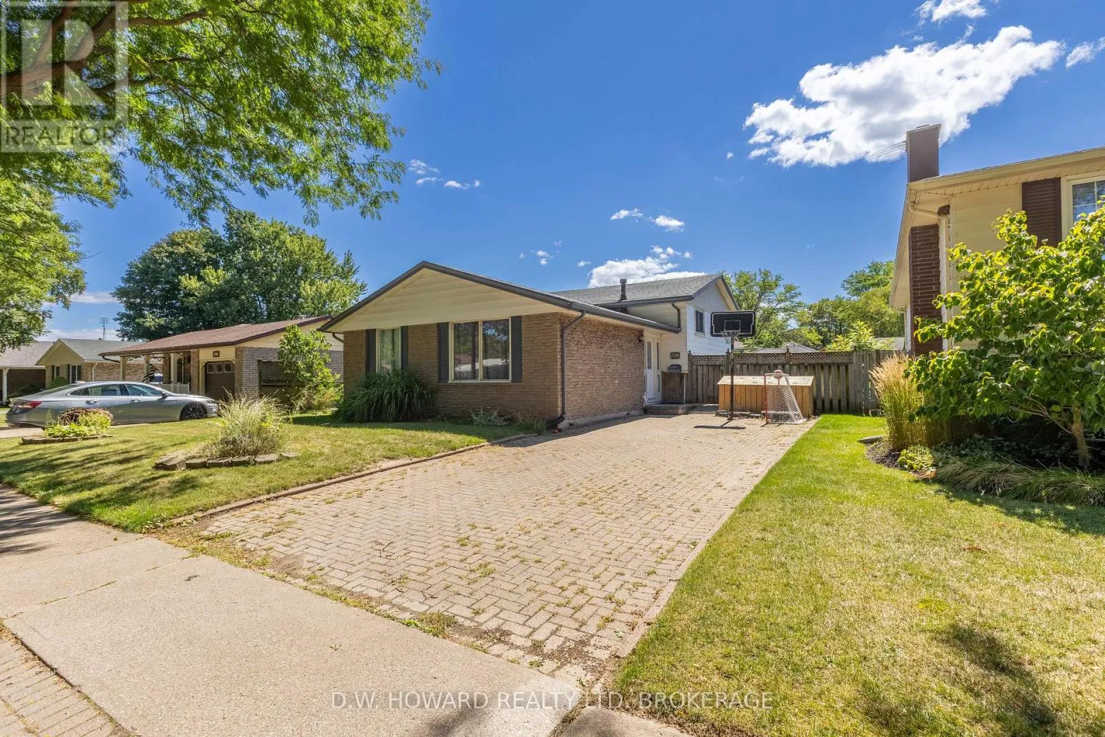 House for rent: 7116 Harriman Street, Niagara Falls, Ontario L2J 3S2