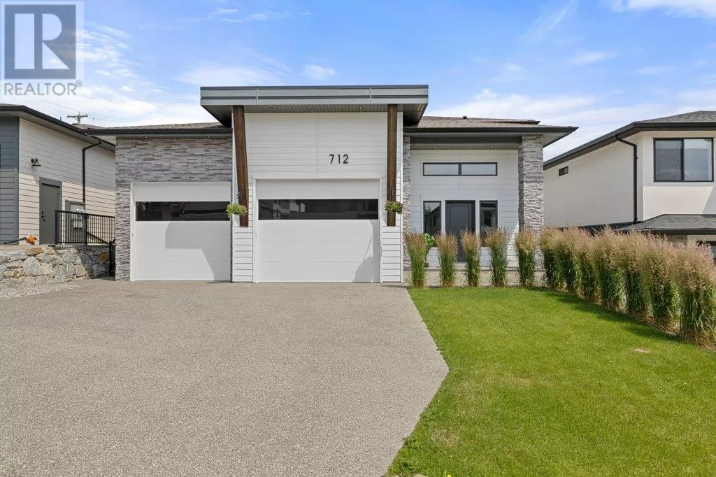 House for rent: 712 Lake Court, West Kelowna, British Columbia V1Z 0A3