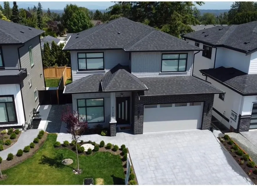 House for rent: 7126 204a Street, Langley, British Columbia V2Y 3S7