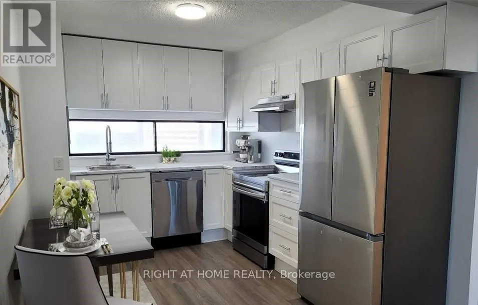 Row / Townhouse for rent: 713 - 4673 Jane Street, Toronto, Ontario M3N 2L1