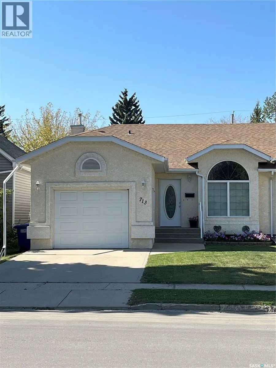 Row / Townhouse for rent: 713 9th Street, Humboldt, Saskatchewan S0K 2A0