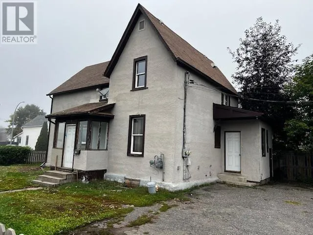 713 Arthur St E, Thunder Bay, Ontario P7E 5M7