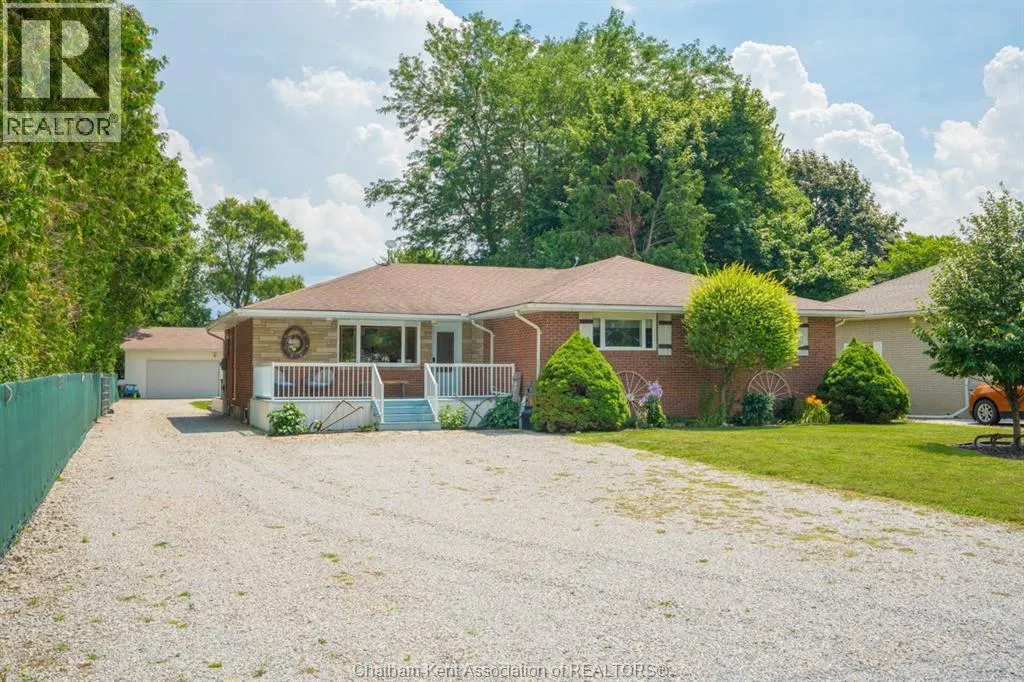 House for rent: 7138 Benoit Drive, Grande Pointe, Ontario N0L 2P0