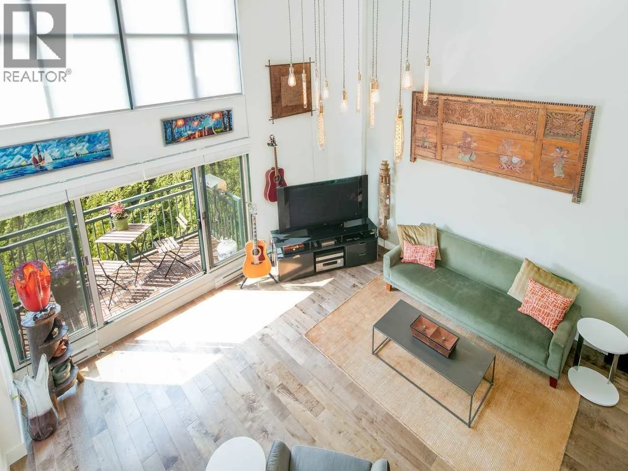 Apartment for rent: 714 22 E Cordova Street, Vancouver, British Columbia V6K 1K2