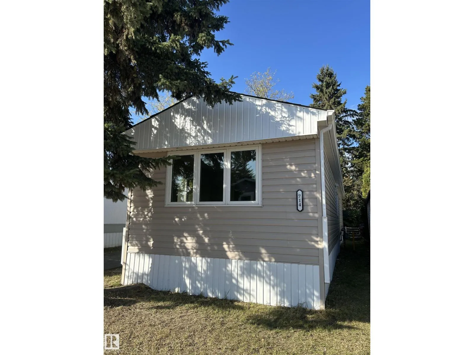 Mobile Home for rent: 714 West Ridge Pl Nw Nw, Edmonton, Alberta T5S 1T5