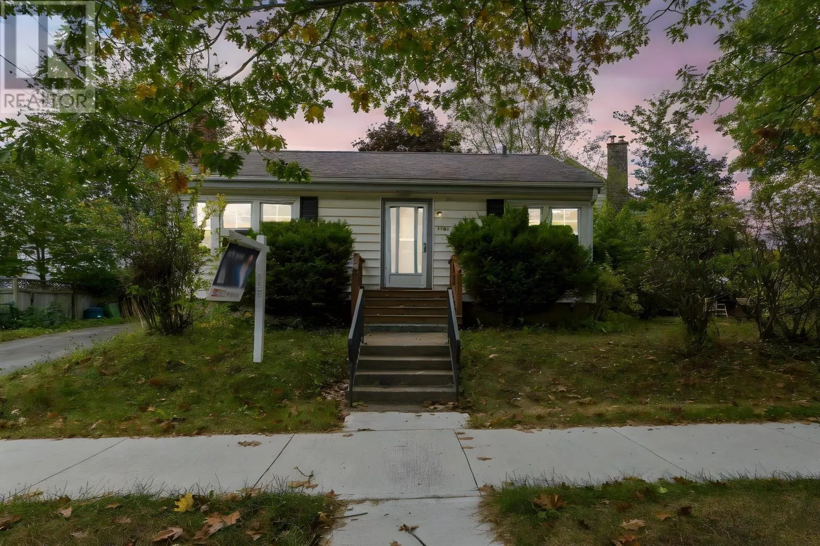 House for rent: 7142 Abbott Drive, Halifax, Nova Scotia B3L 2L7