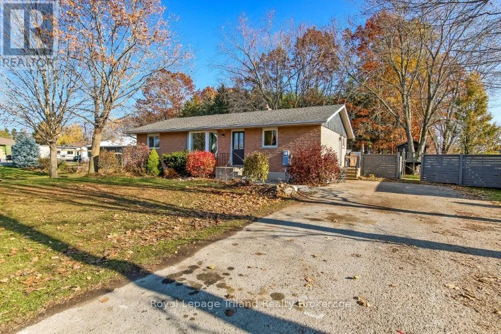 House for rent: 714624 Middletown Line, Norwich, Ontario N4S 7W8