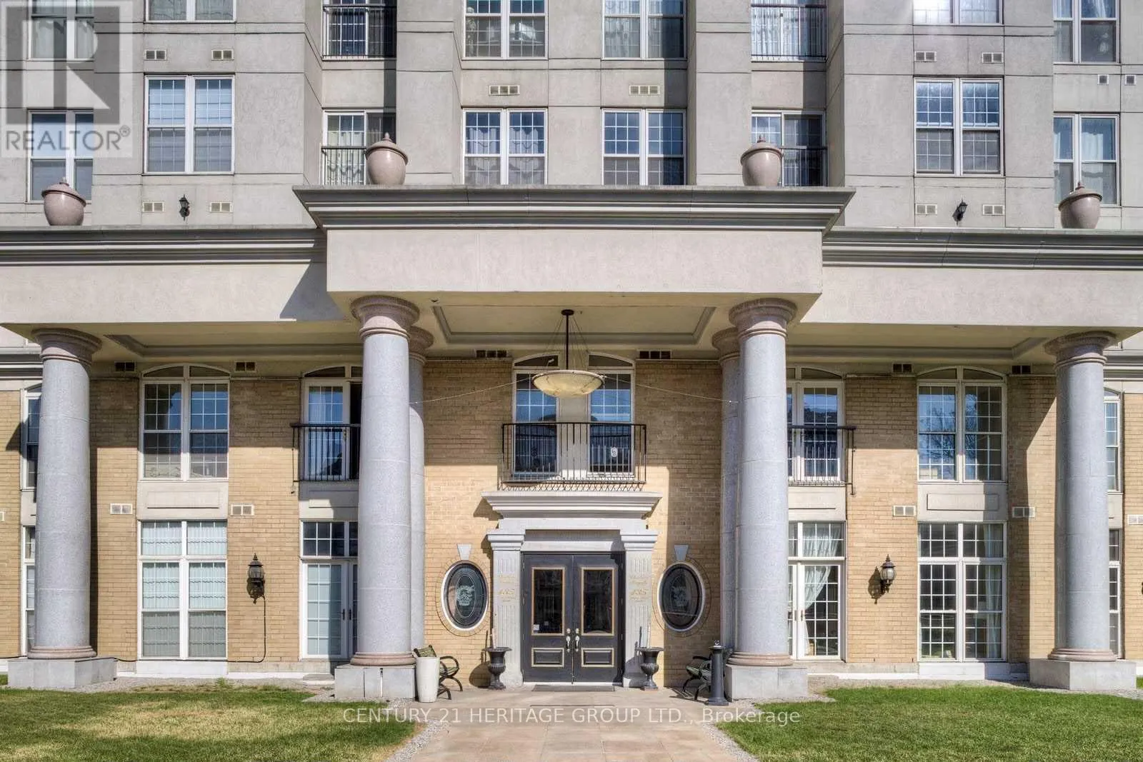 Apartment for rent: 715 - 135 James Street S, Hamilton, Ontario L8P 2Z6