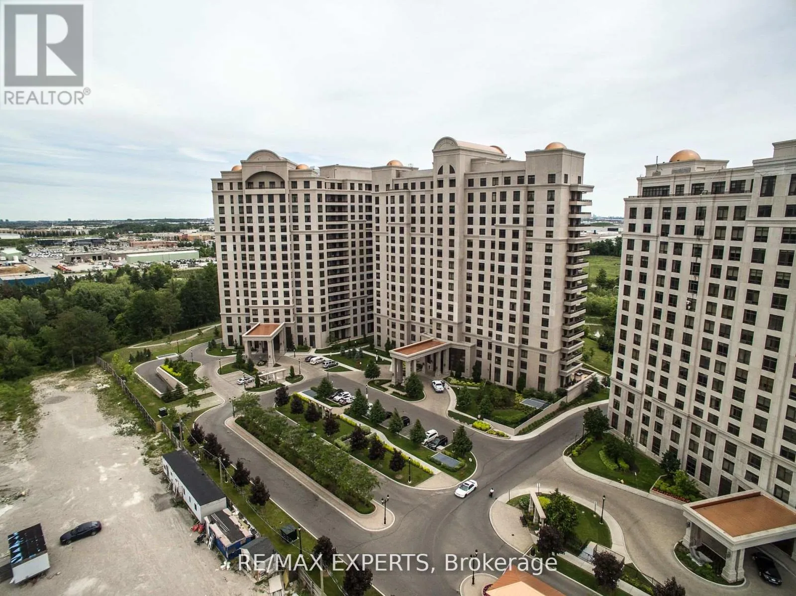 Apartment for rent: 715 - 9255 Jane Street, Vaughan, Ontario L6A 0K1