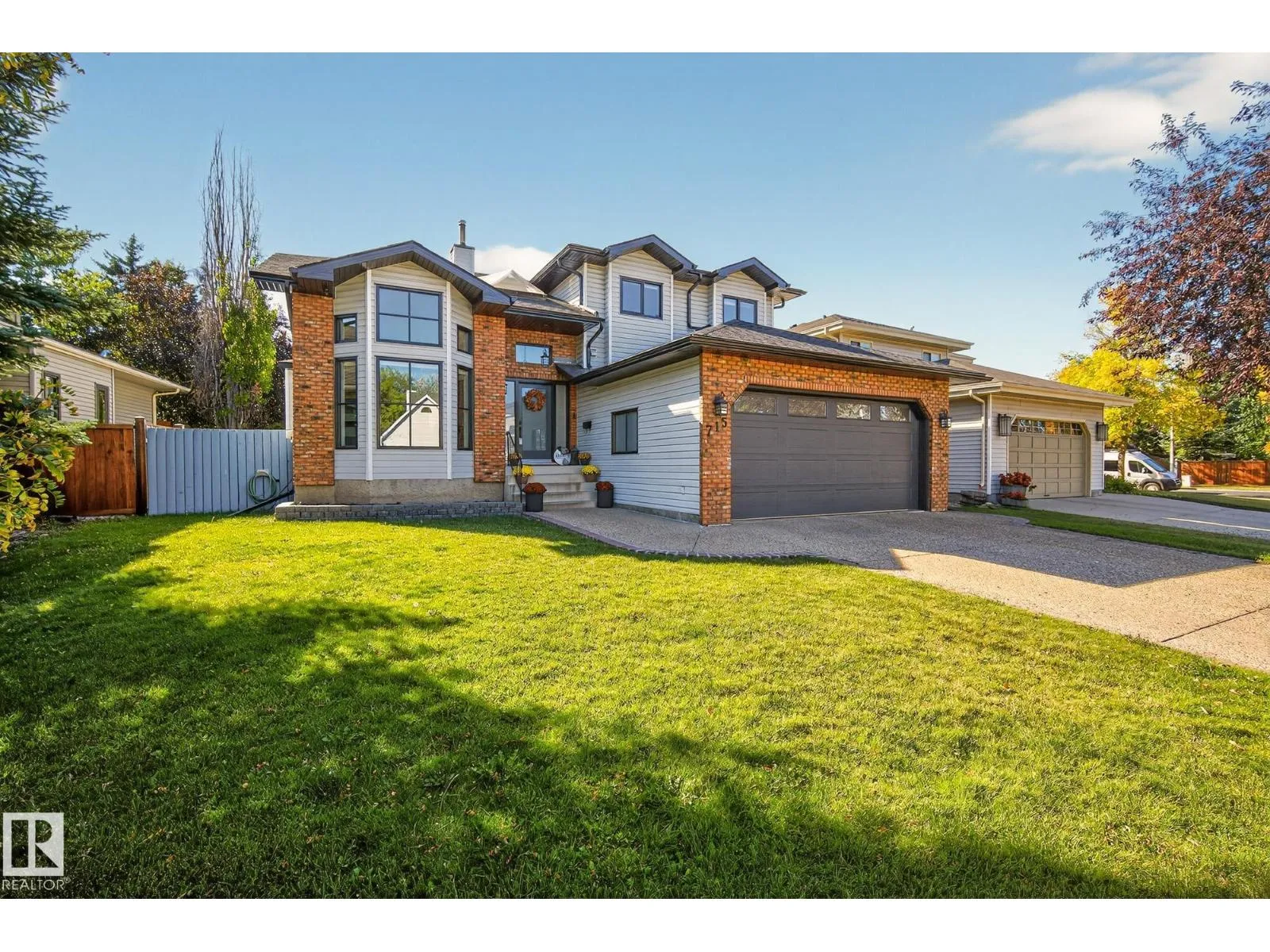 House for rent: 715 Burley Dr Nw, Edmonton, Alberta T6R 1W7