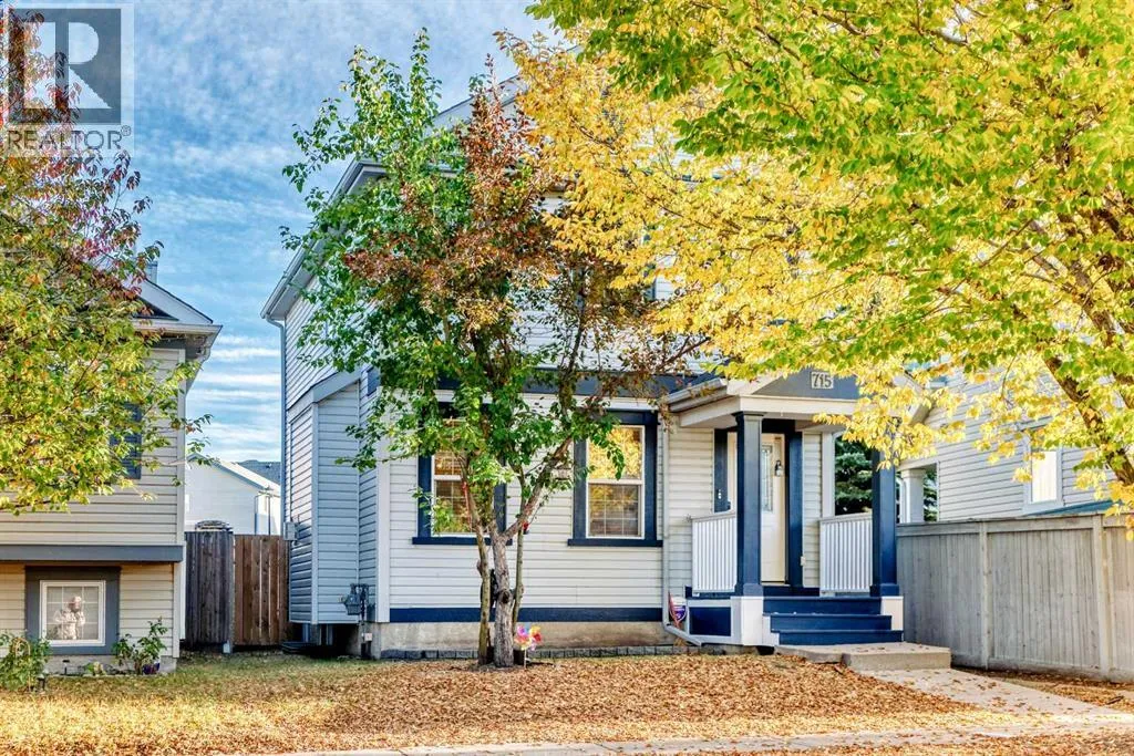 House for rent: 715 Copperfield Boulevard Se, Calgary, Alberta T2Z 4L7