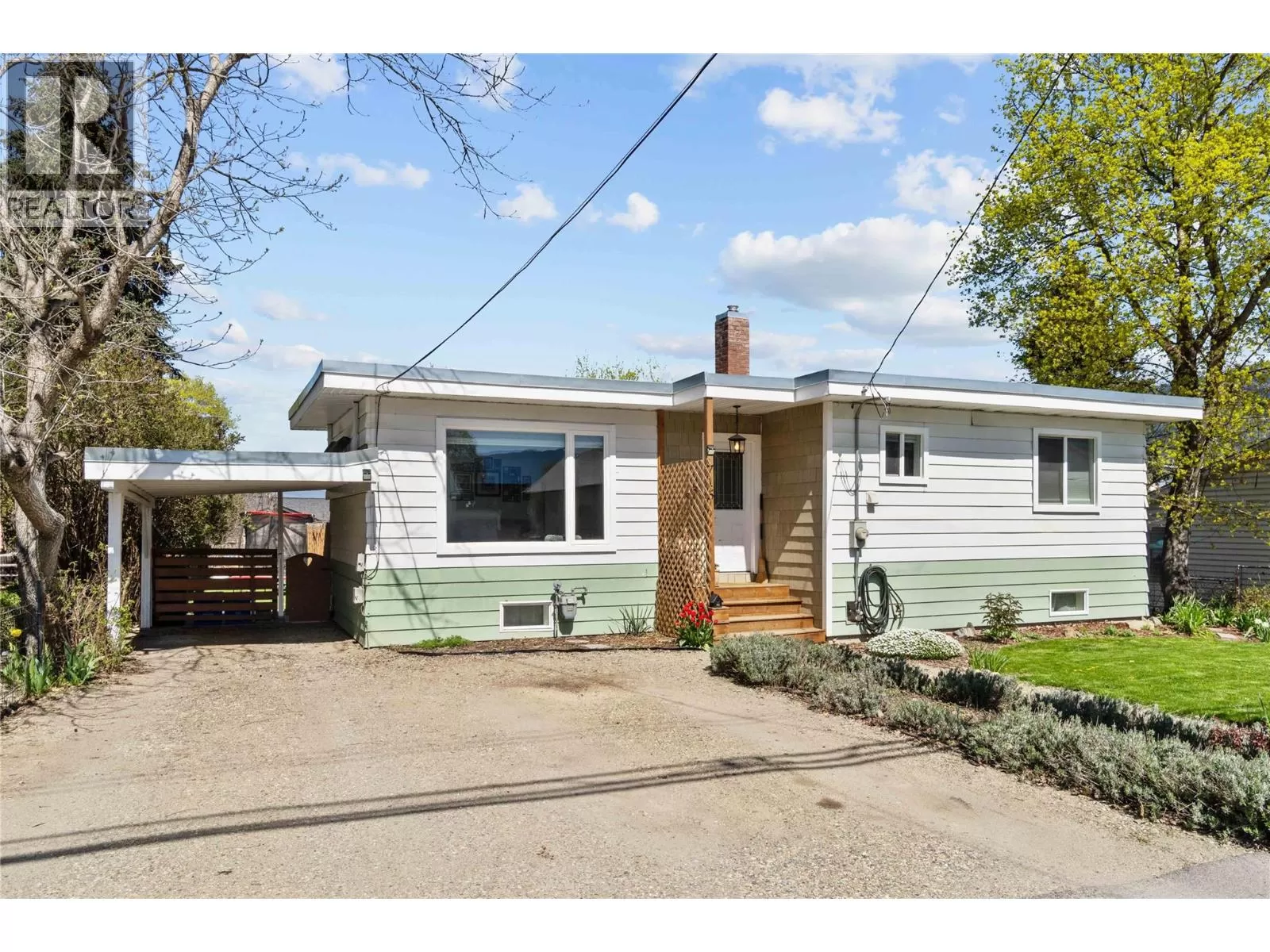 House for rent: 715 Mill Avenue, Enderby, British Columbia V0E 1V0