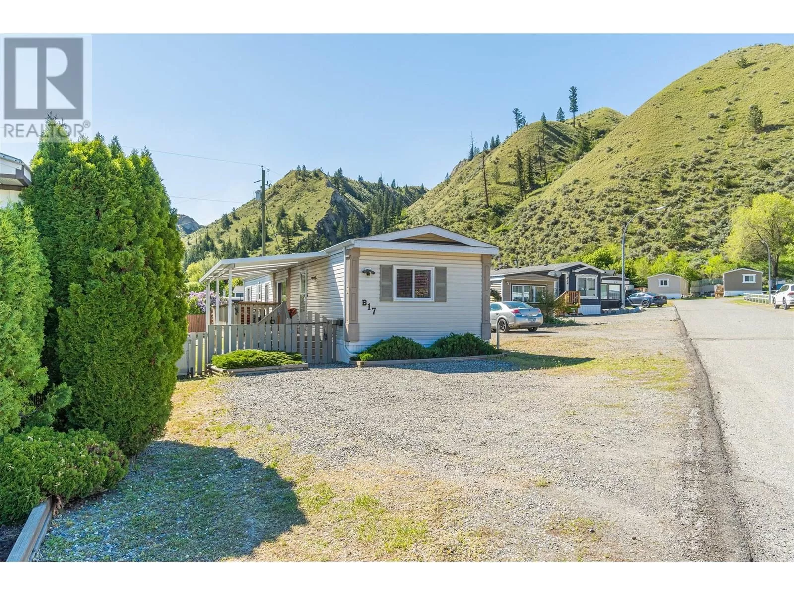 Manufactured Home for rent: 7155 Dallas Drive Unit# B17, Kamloops, British Columbia V3S 6X6