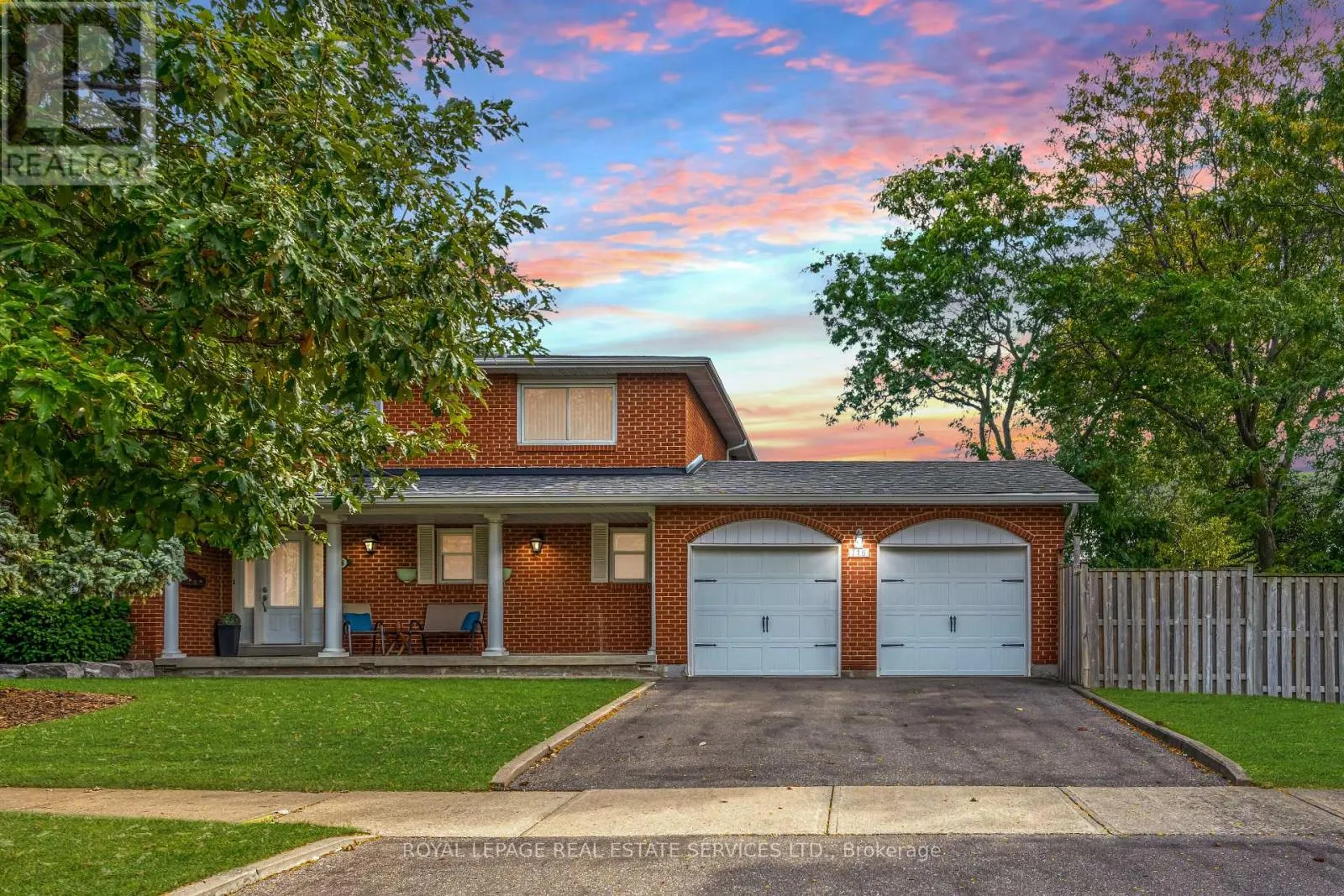 House for rent: 716 Cameron Court, Mississauga, Ontario L5C 3B9