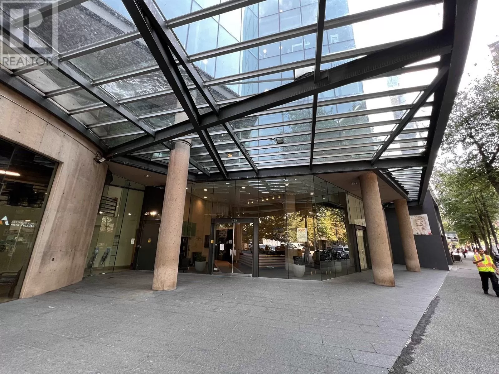 719 938 Howe Street, Vancouver, British Columbia V6Z 1N9