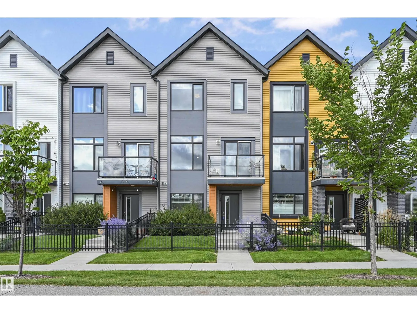 Row / Townhouse for rent: #72 1010 Rabbit Hill Rd Sw, Edmonton, Alberta T6W 4G7