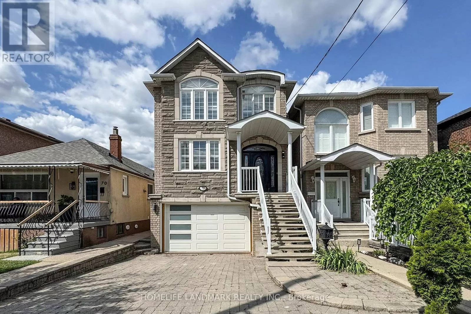 House for rent: 72 Branstone Road, Toronto, Ontario M6E 4E4