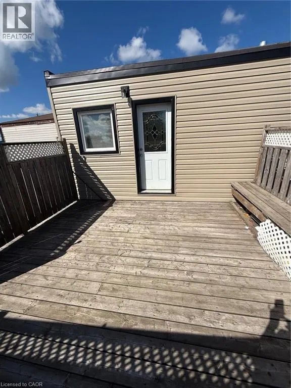 Apartment for rent: 72 Hartzel Road Unit# 2, St. Catharines, Ontario L2P 1M8