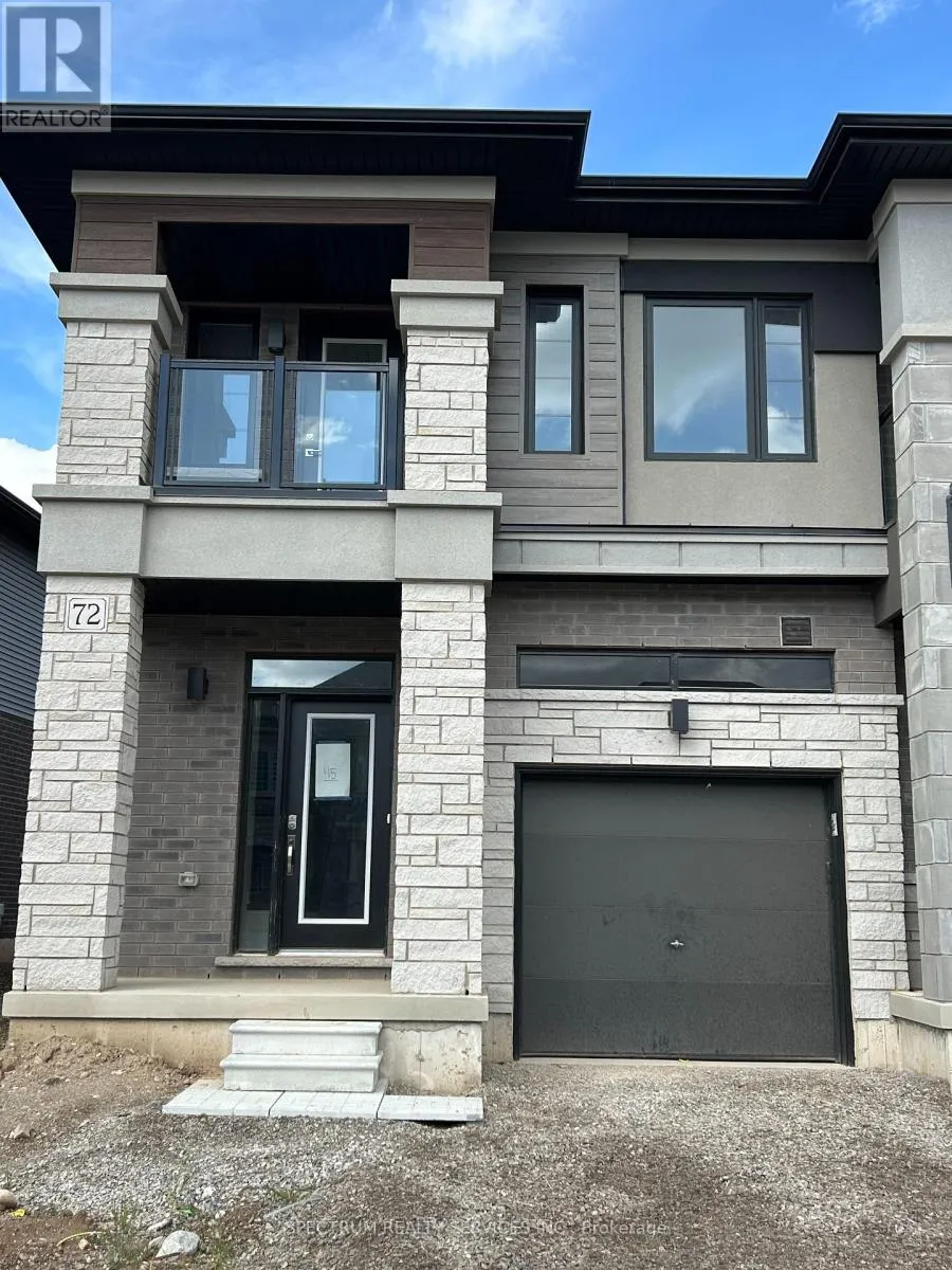 Row / Townhouse for rent: 72 Mckernan Avenue, Brantford, Ontario N3V 0C1