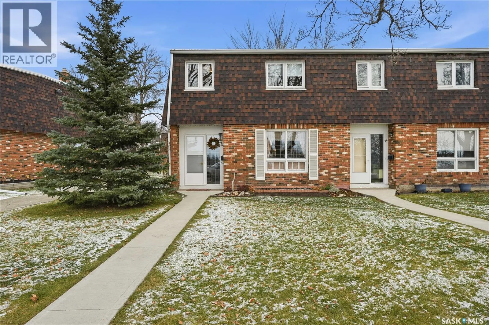 Row / Townhouse for rent: 72 Oakview Drive, Regina, Saskatchewan S4R 0E4