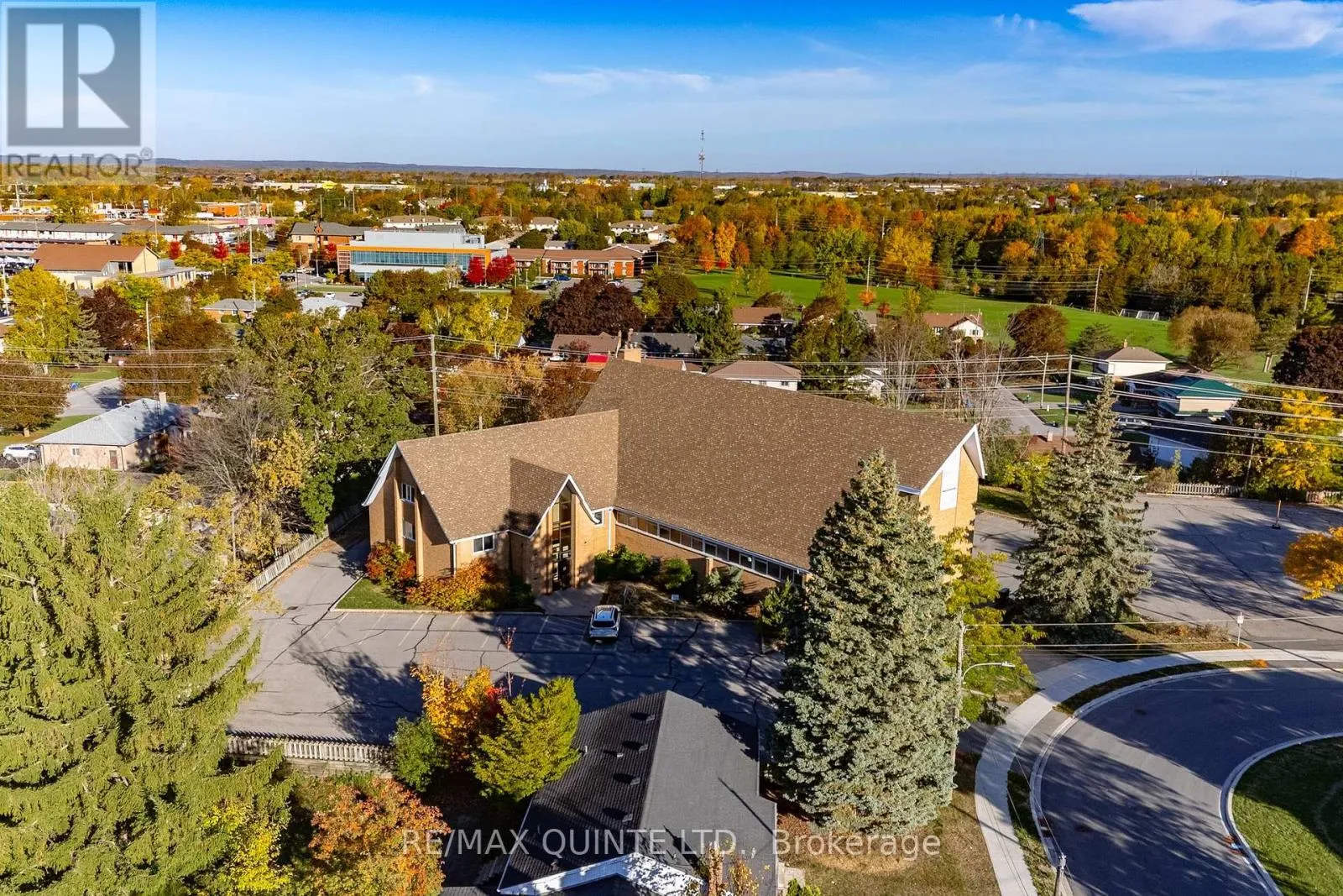 Offices for rent: 72 Orchard Drive, Belleville, Ontario K8P 2K7