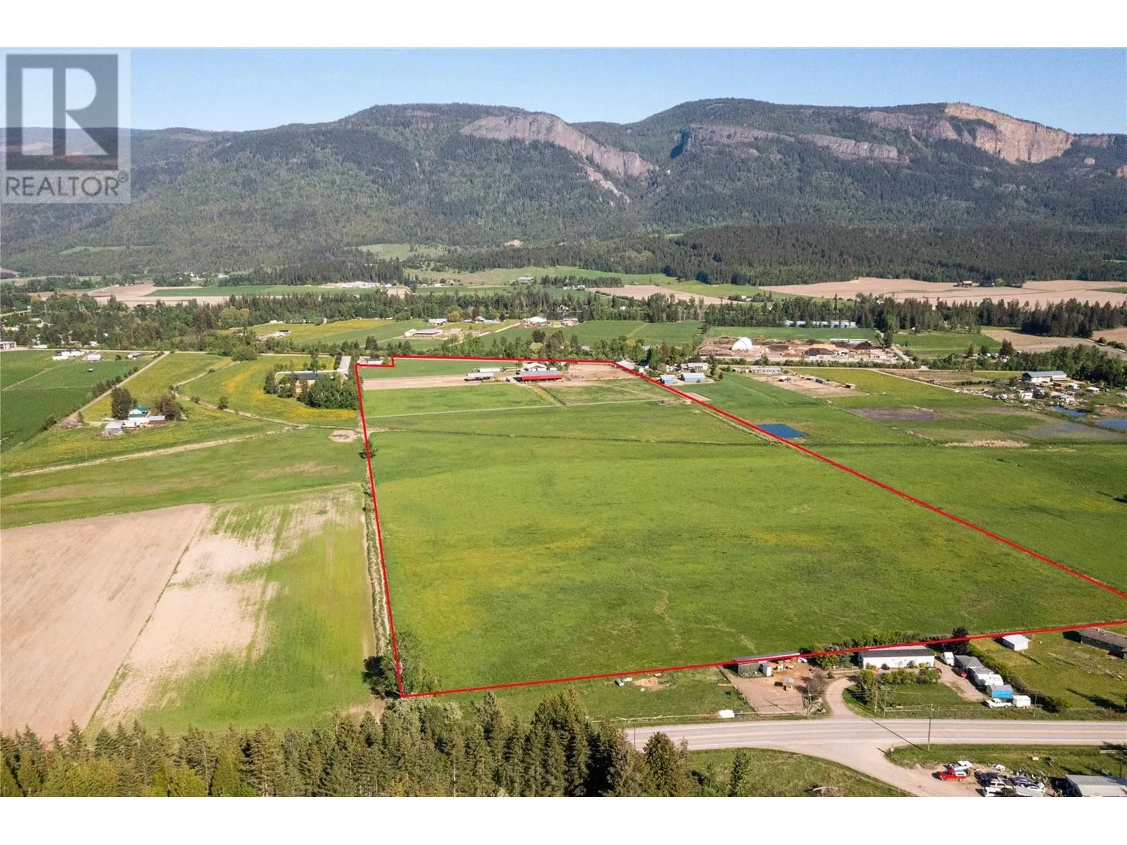 Other for rent: 72 Tomkinson Road, Grindrod, British Columbia V0E 1Y0