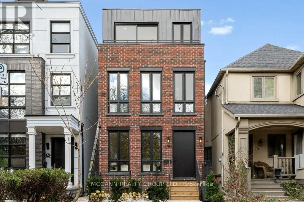 House for rent: 72 Woburn Avenue, Toronto, Ontario M5M 1K6