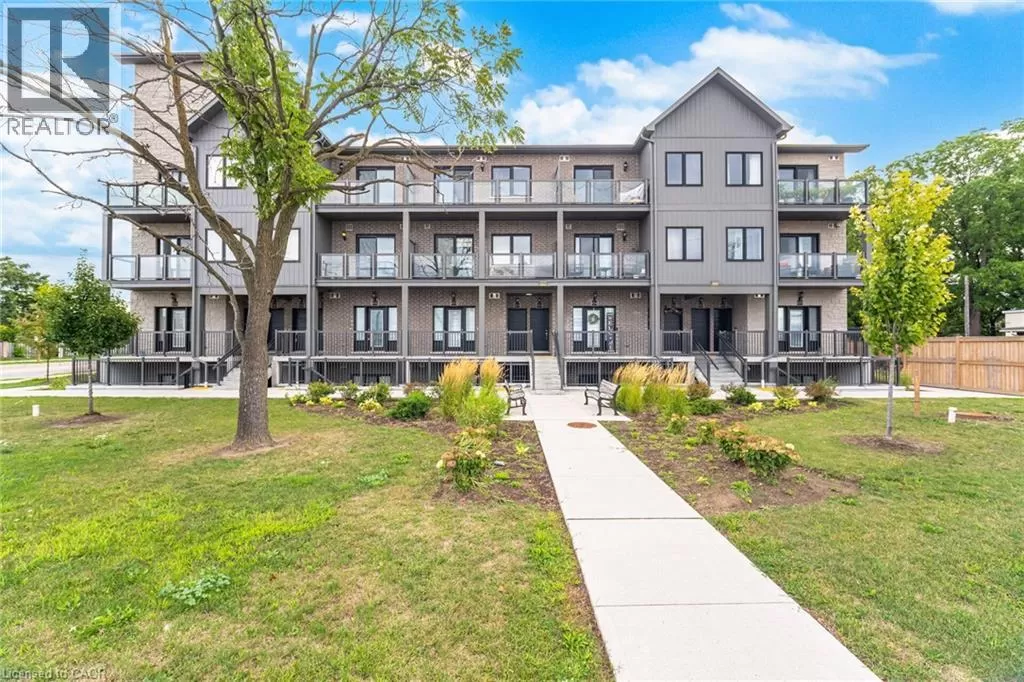 Row / Townhouse for rent: 721 Franklin Boulevard Unit# 305, Cambridge, Ontario N1R 0E4