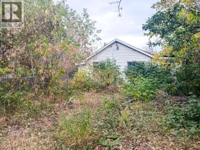 House for rent: 7223 7th Avenue, Whitehorse, Yukon Y1A 1R8