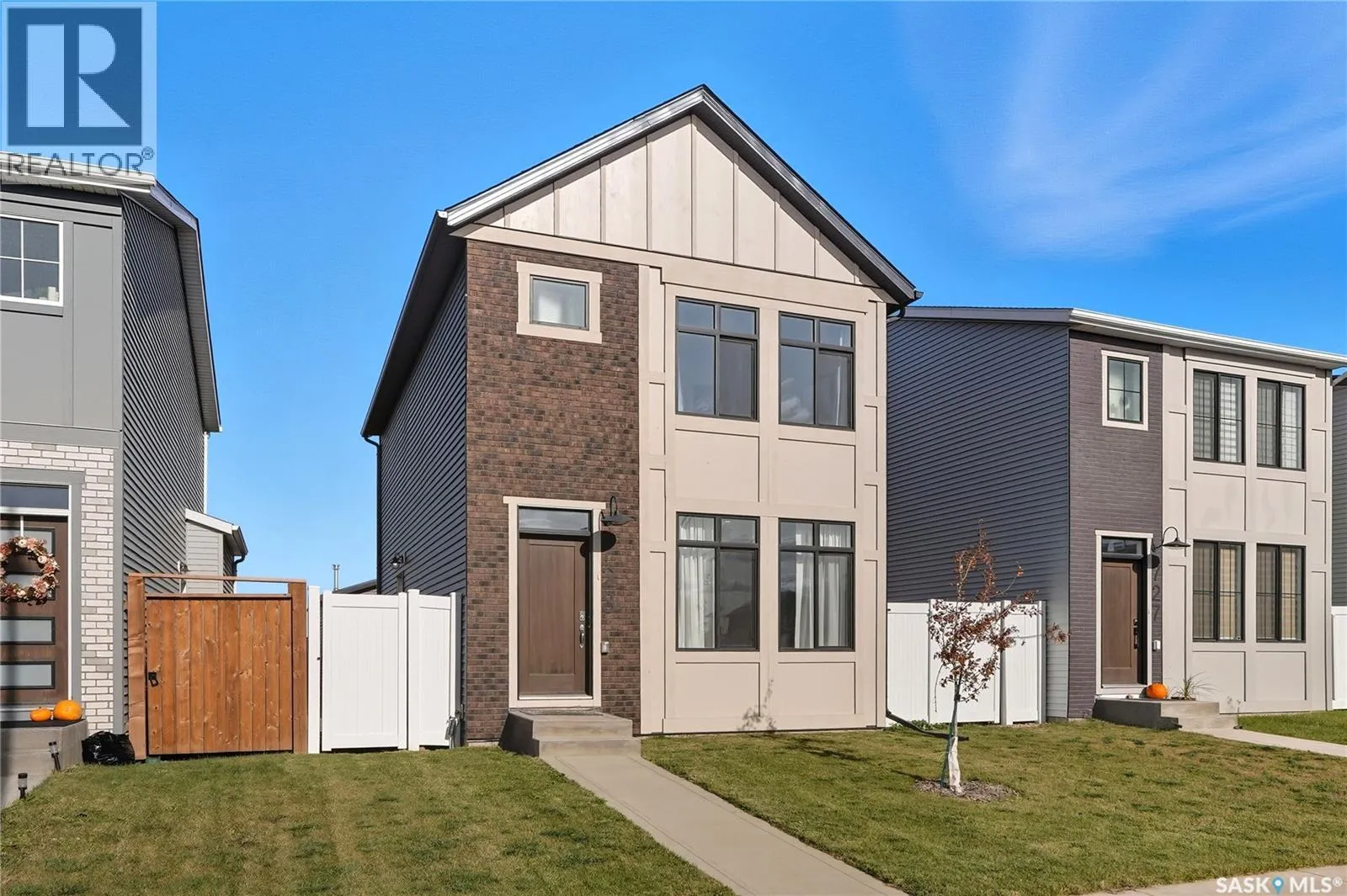 House for rent: 723 Henry Dayday Road, Saskatoon, Saskatchewan S7W 1H5