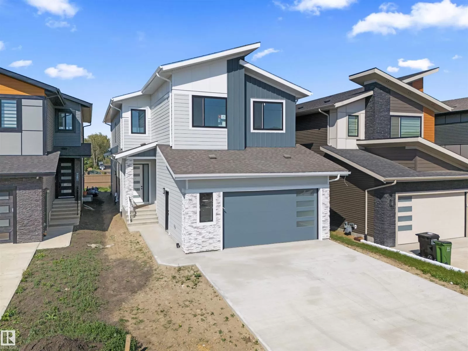 House for rent: 724 166 Av Ne, Edmonton, Alberta T5Y 4J1