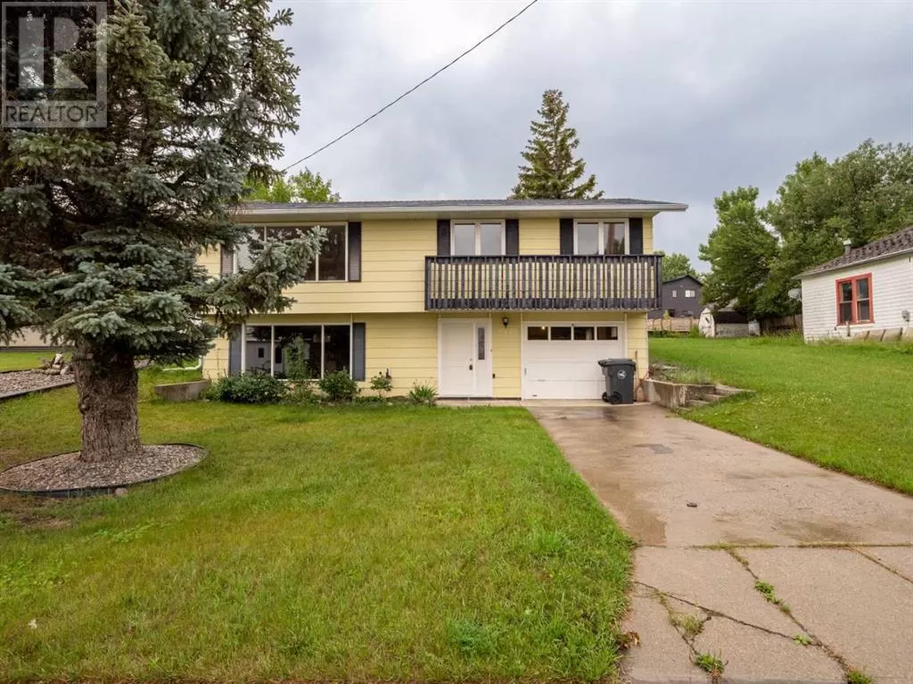 House for rent: 724 Florence Street, Pincher Creek, Alberta T0K 1W0