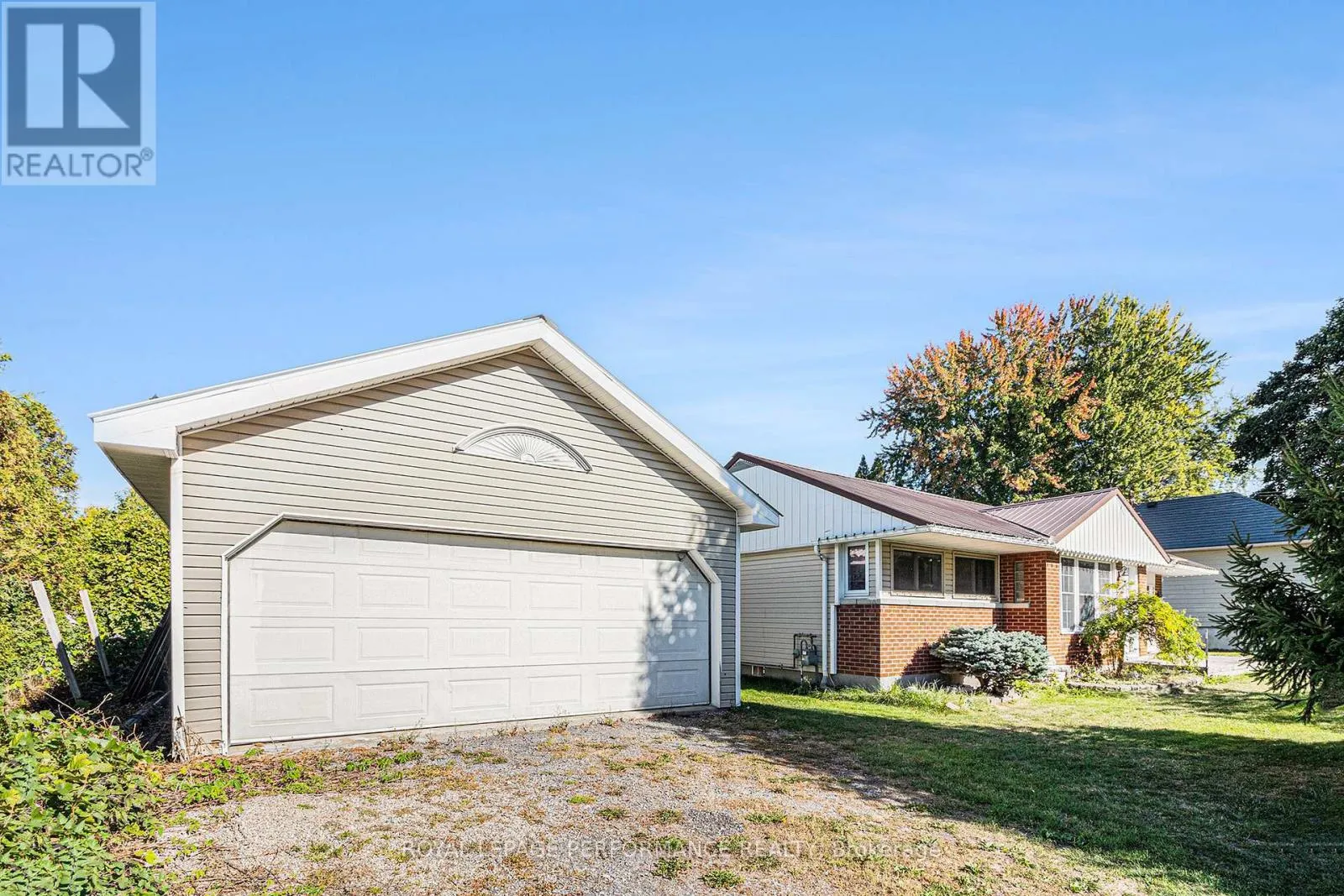 House for rent: 724 St Antoine Street, Cornwall, Ontario K6H 7G9