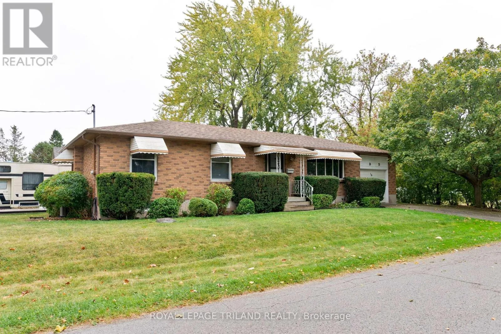 House for rent: 725 St Stephens Drive, London South, Ontario N6E 1V6