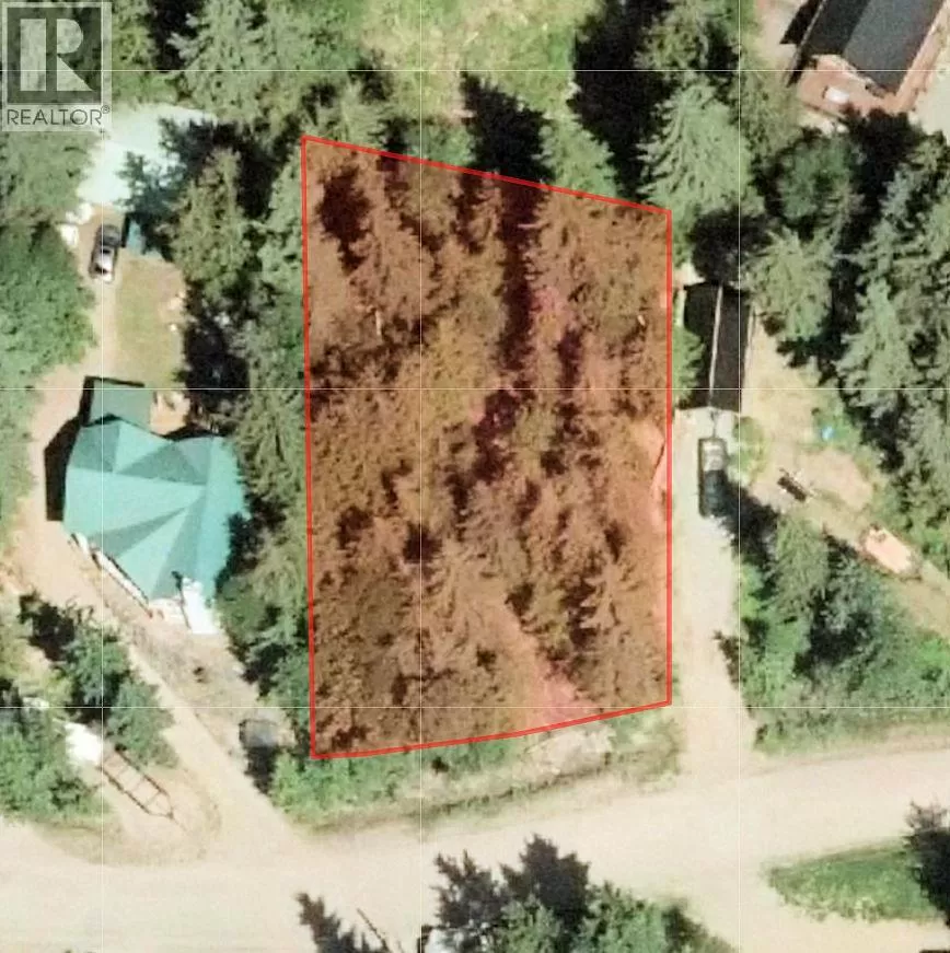 Other for rent: 7259 Estate Close, Anglemont, British Columbia V0E 1M8