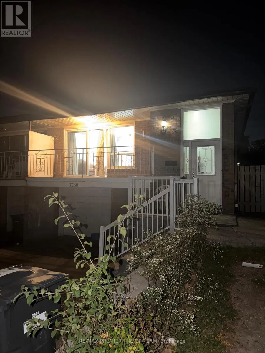 House for rent: 7260 Collett Road, Mississauga, Ontario L4T 2H7