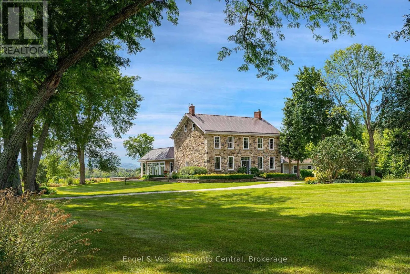 House for rent: 727070 Side Rd 22c Side Road W, Grey Highlands, Ontario N0H 1J0