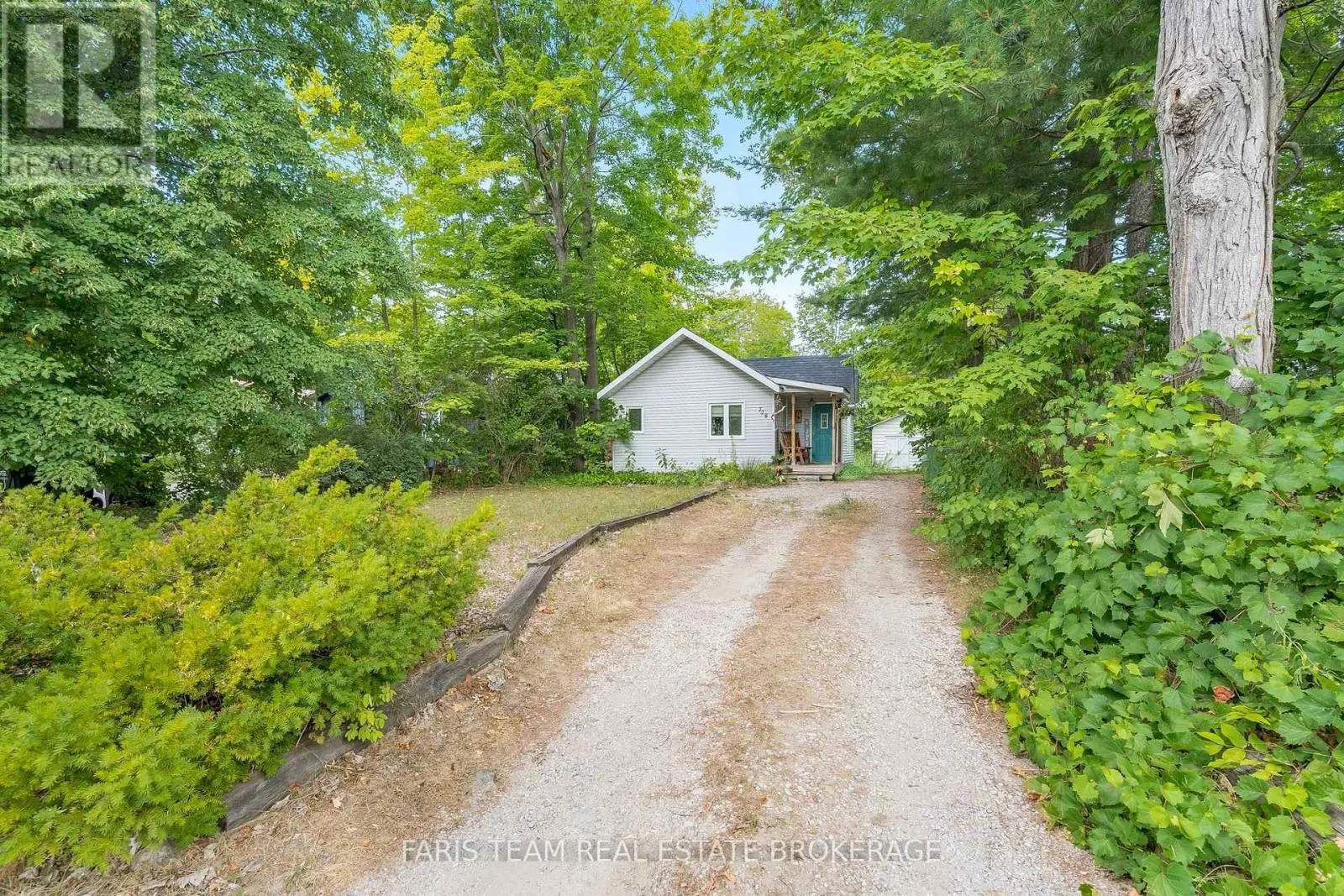 House for rent: 728 Hastings Avenue, Innisfil, Ontario L9S 1Z3