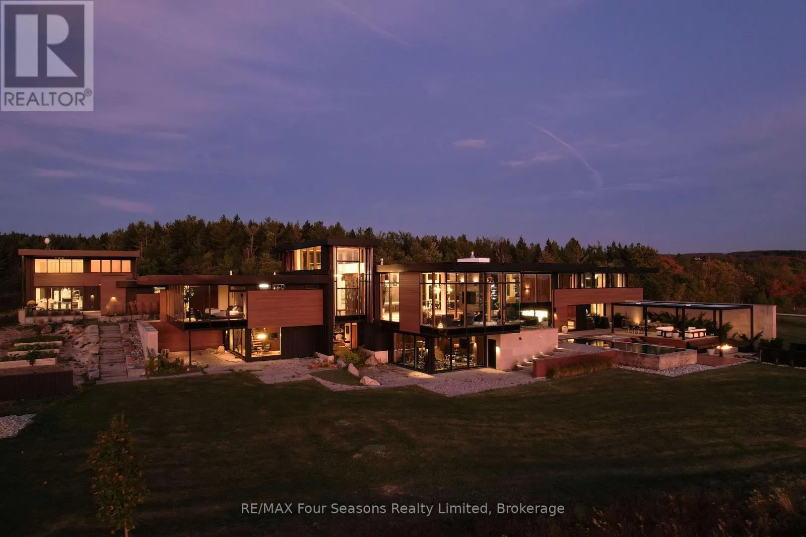 728529 21st Side Road, Blue Mountains, Ontario N0H 1J0