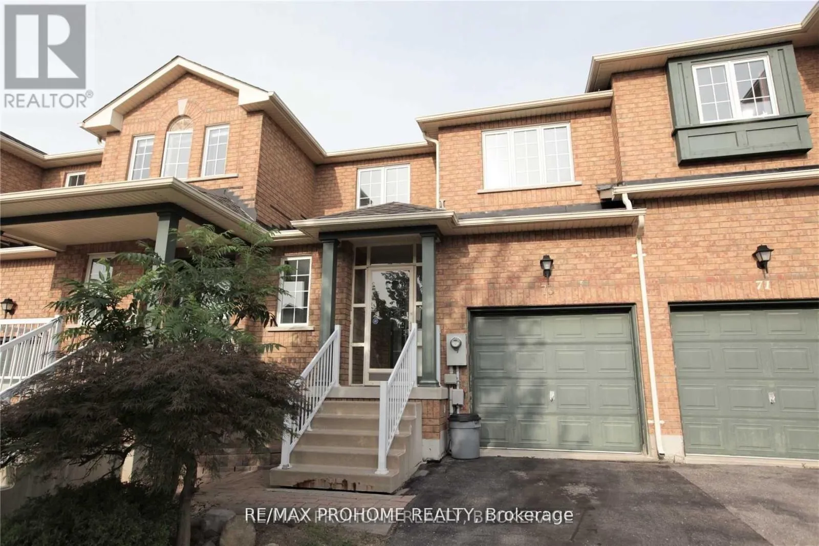 Row / Townhouse for rent: 73 Briarcrest Drive, Markham, Ontario L6C 3E7