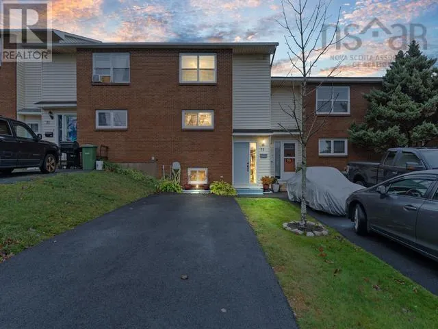Row / Townhouse for rent: 73 Chameau Crescent, Cole Harbour, Nova Scotia B2W 5G5