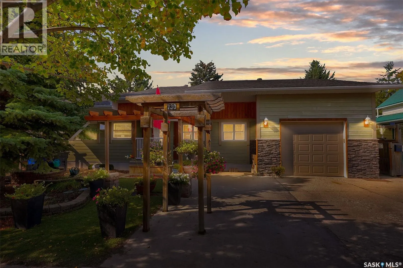 House for rent: 730 James Street N, Lumsden, Saskatchewan S0G 3C0