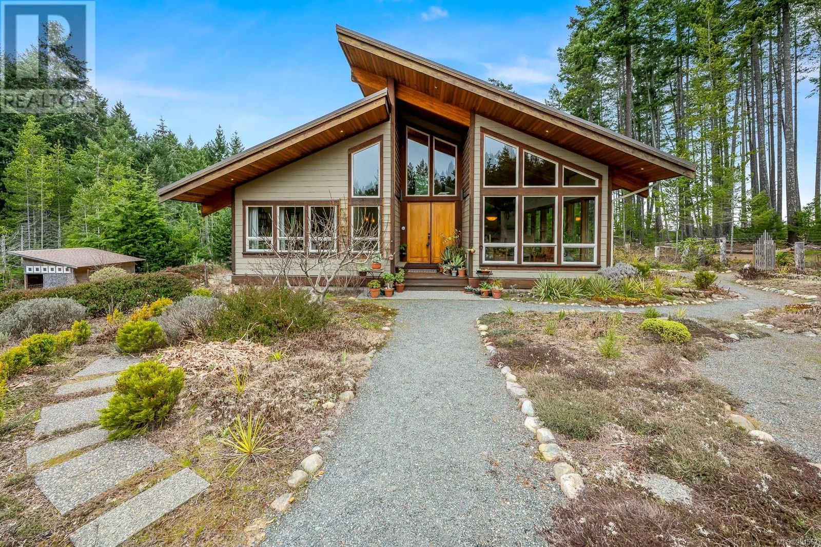 7300 The Point Rd, Denman Island, British Columbia V0R 1T0